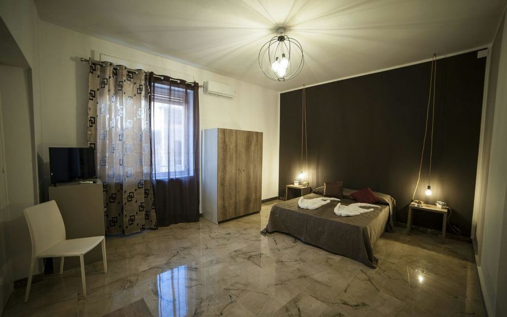 B&B Massimocentro Palermo Eksteriør billede